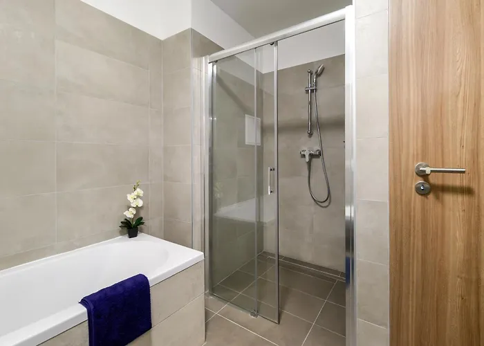 Aranyhid Apartment *